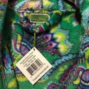 Vera Bradley Intimates & Sleepwear - Vera Bradley Robe. Vera Bradley Intimates & Sleepwear - Vera Bradley Robe.